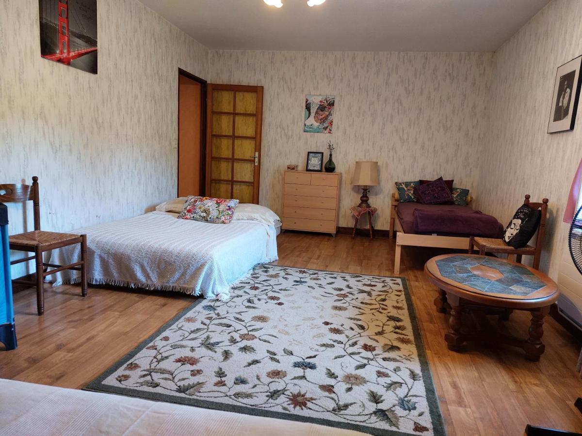 Treignac Chambre Familiale מראה חיצוני תמונה